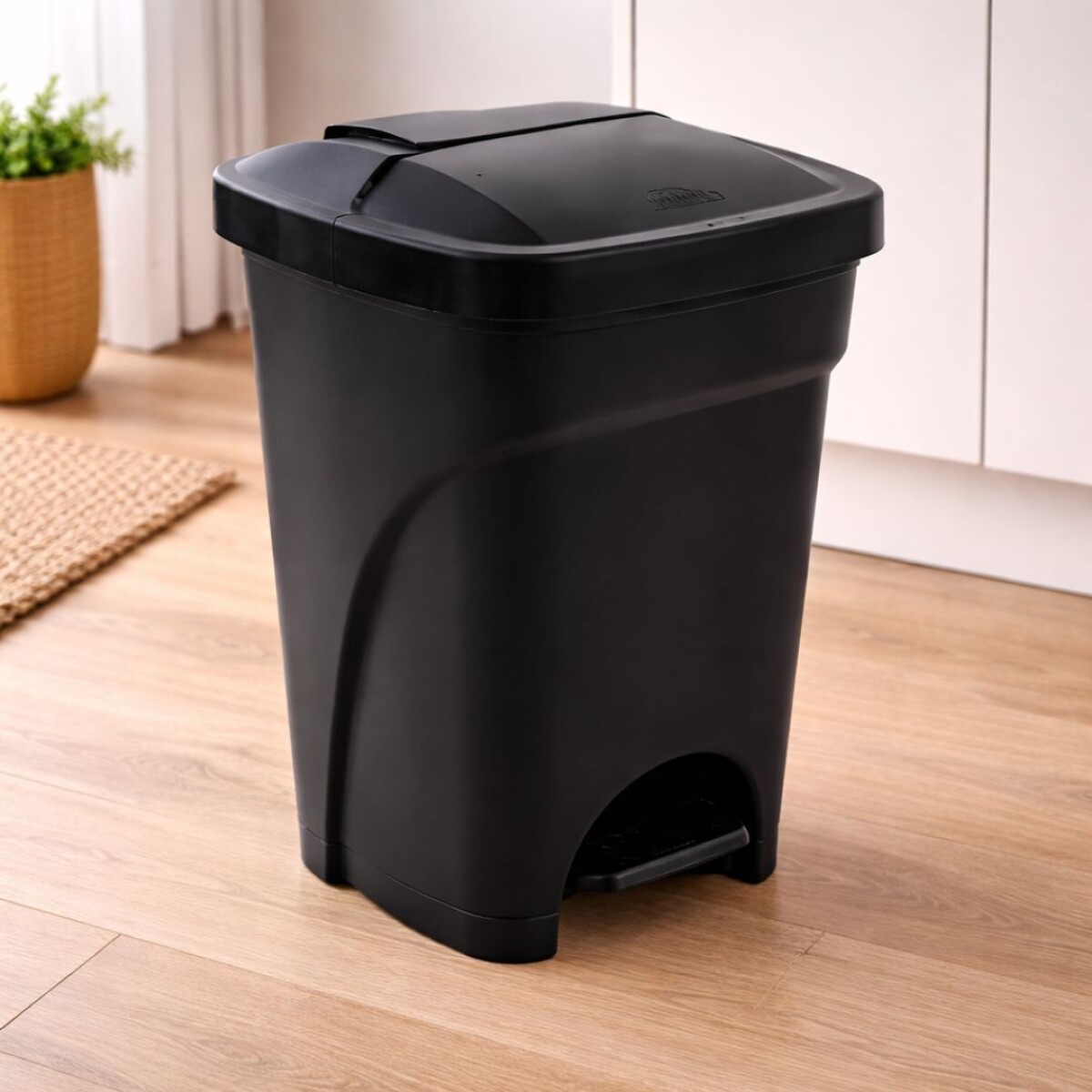 PAPELERA TACHO BASURA CUADRADO 20 LITROS ATMA 