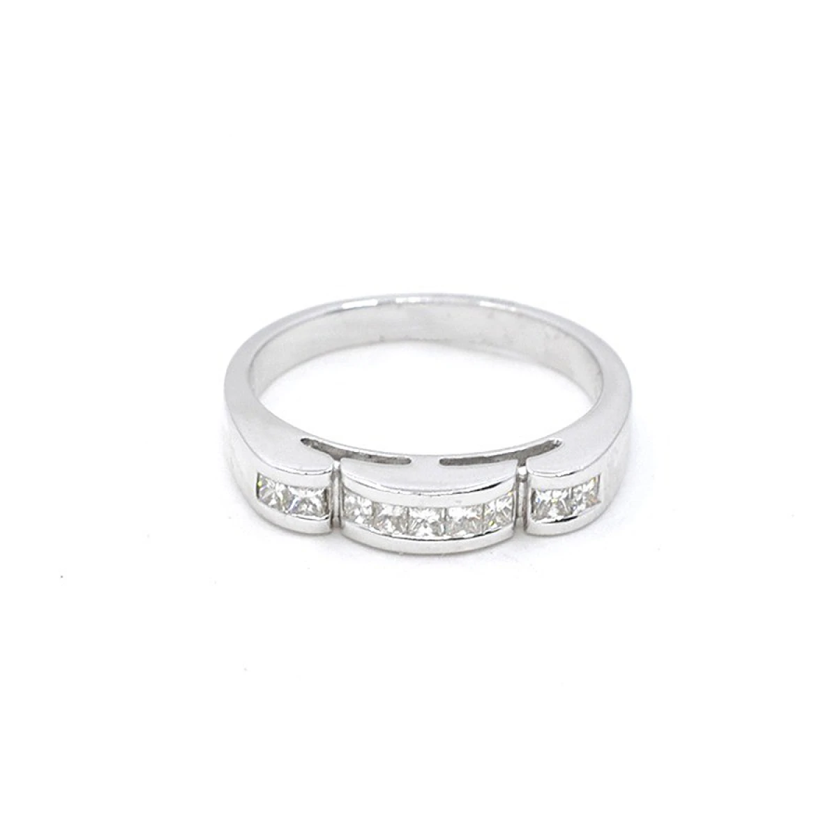 Anillo En Oro 18K Blanco Con Brillantes 