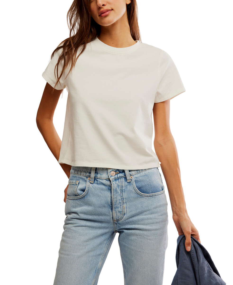 EVERYDAY TEE 