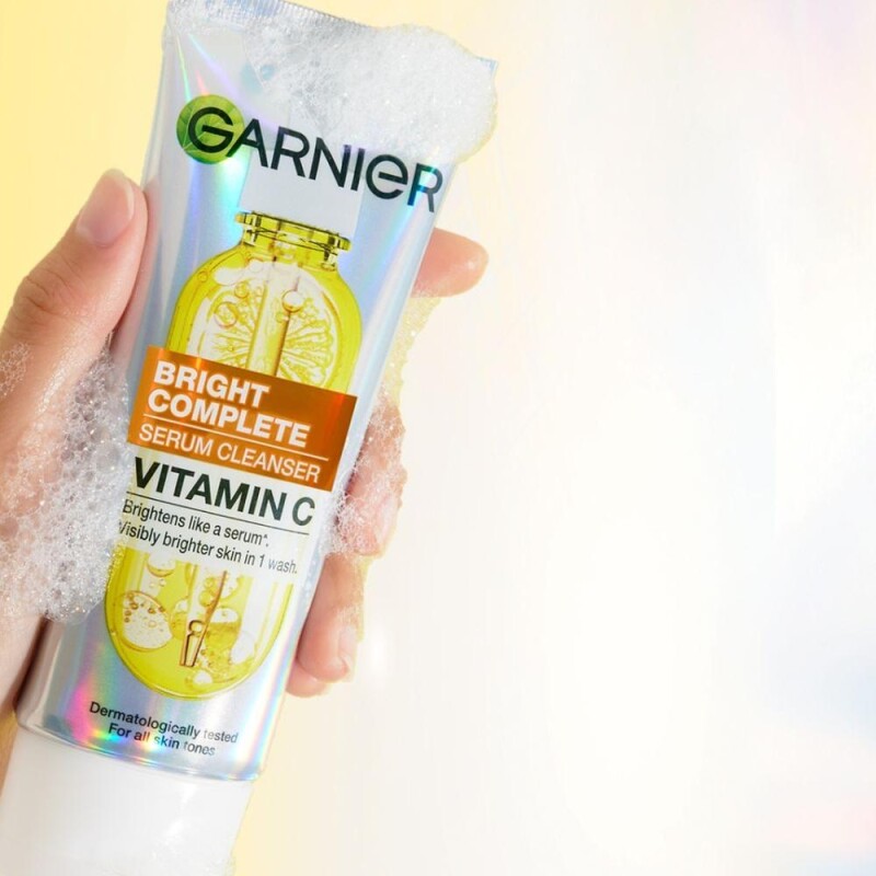 Garnier Express Aclara Serum Limpiador 100 Ml. Garnier Express Aclara Serum Limpiador 100 Ml.