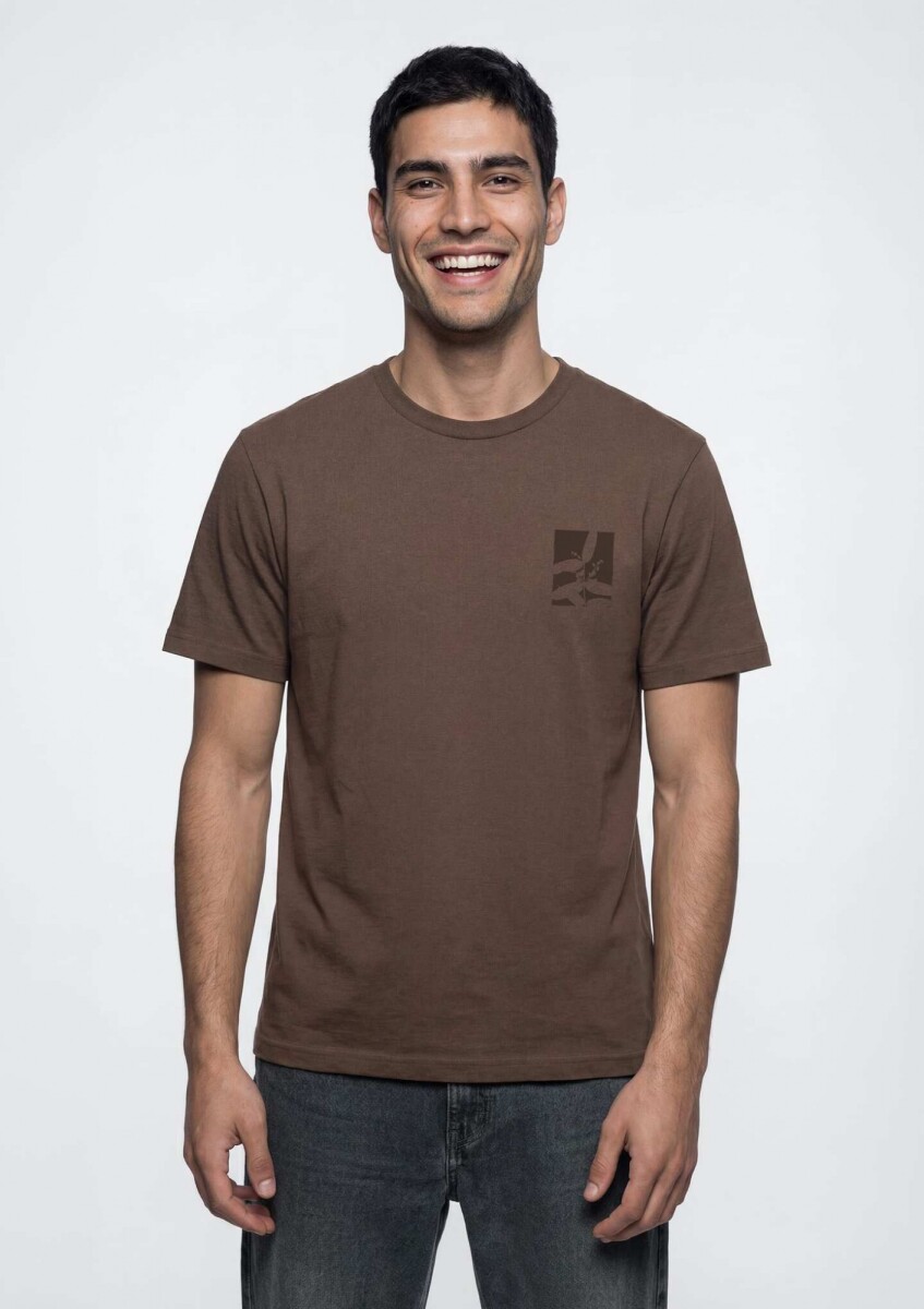 CAMISETA MANGA CORTA CON ESTAMPA - MARRÓN 