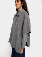 Poncho De Punto Con Hebilla gris