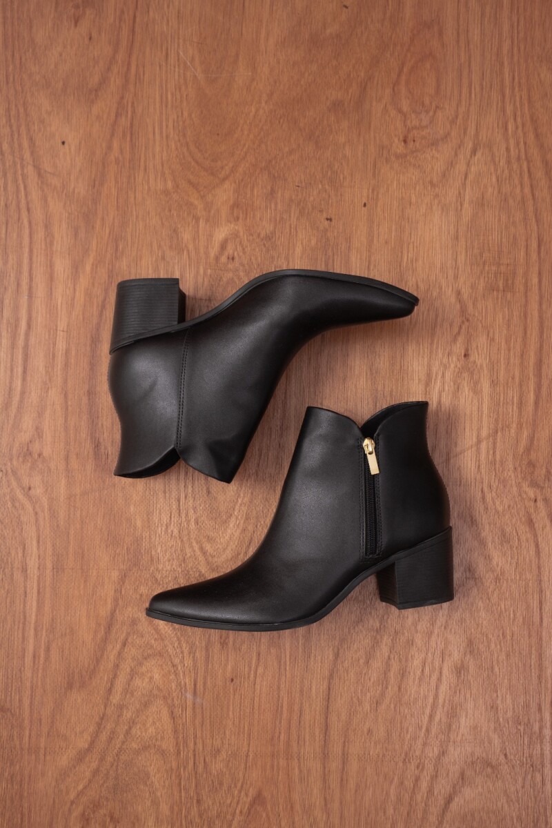 Bota Alta. Negro