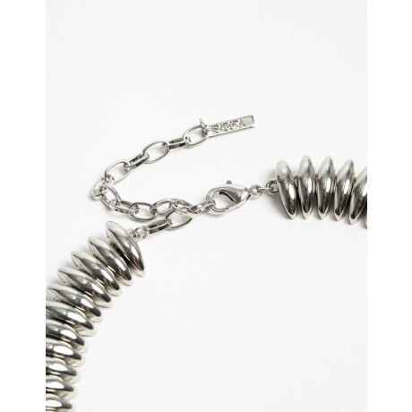 Collar Corto Metal Gotas Plateado rodio