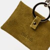 Llavero Mila en cuero gamuza Pistacho