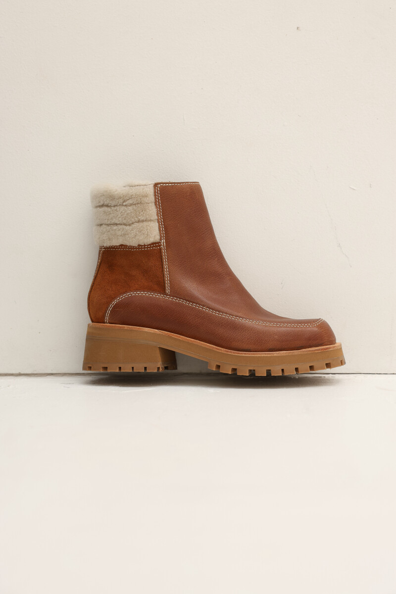 Bota Corderoy Camel