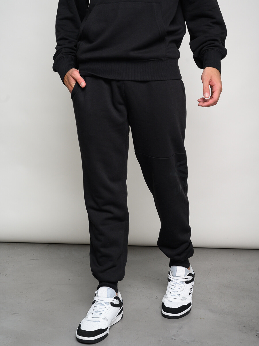 PANTALÓN BIG LOGO Umbro Hombre - 002 