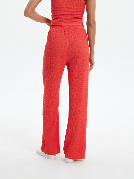 PANTALÓN TAMBOR ROJO