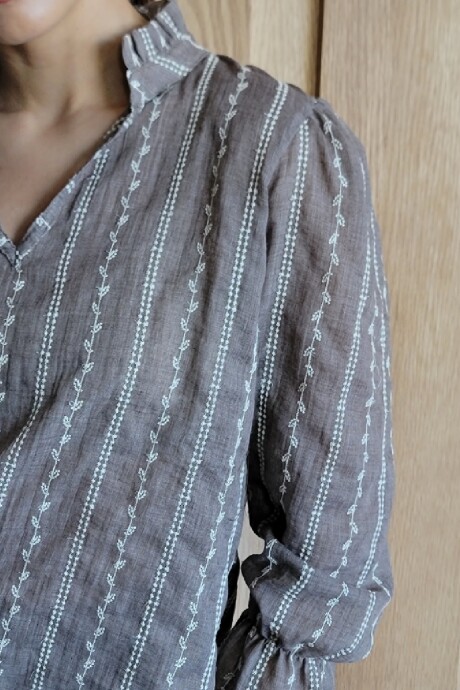 Blusa Copenhague Broderie Tostado