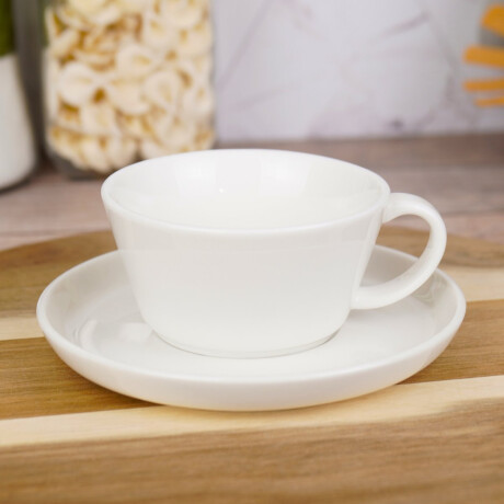 Taza y plato de ceramica Taza y plato de ceramica