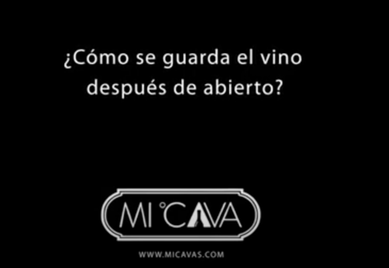 ¿Cómo se guarda el vino después de abierto?