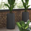 Macetero Gota 70 Negro Alto 55cm x 35cm Ancho Boca x Diam Base 40cm, 70 lts Macetero Gota 70 Negro Alto 55cm x 35cm Ancho Boca x Diam Base 40cm, 70 lts