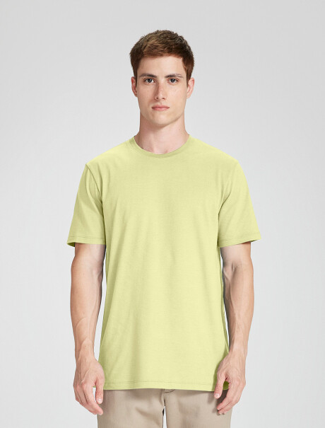 CAMISETA UNISSEX BÁSICA MANGA CORTA ESCOTE A LA BASE VERDE