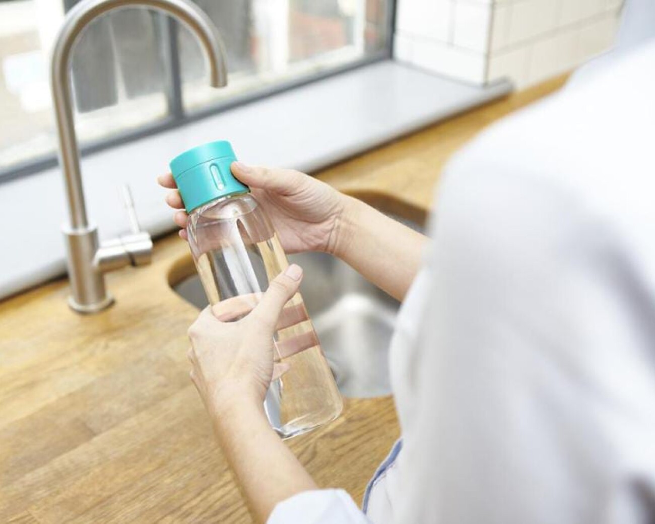 Botellas de hidratación - Joseph Joseph Dot Turquesa