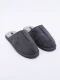 PANTUFLA DE HOMBRE GRIS OSCURO