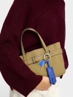 Bolso Tote Con Cinturón Y Colgante mostaza