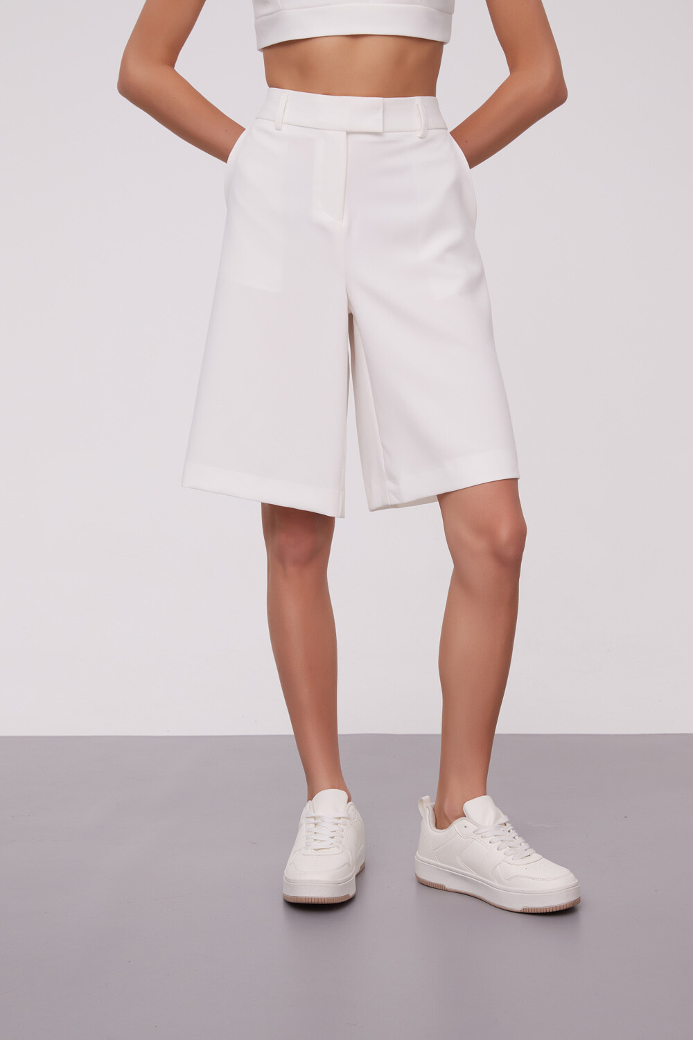 Bermuda Badora Marfil / Off White