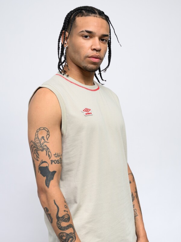 REMERA SIN MANGAS RUB Umbro Hombre 0b4