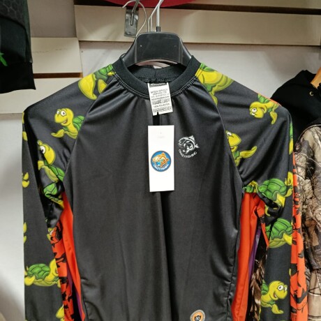 REMERA NIÑO MANGA LARGA V/COLORES P/UV50 REMERA NIÑO MANGA LARGA V/COLORES P/UV50