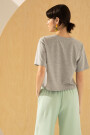 REMERA VIOLETA Gris