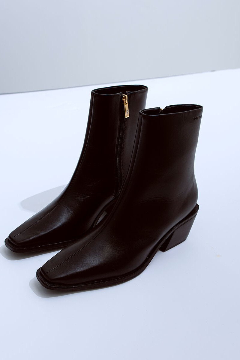 Sima Black
