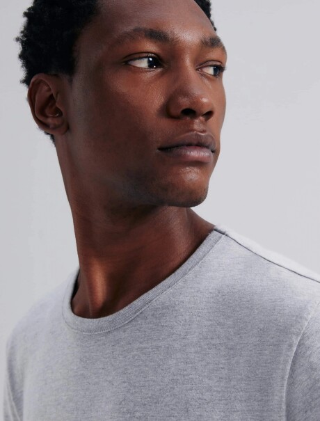 CAMISETA BÁSICA MANGA CORTA GRIS