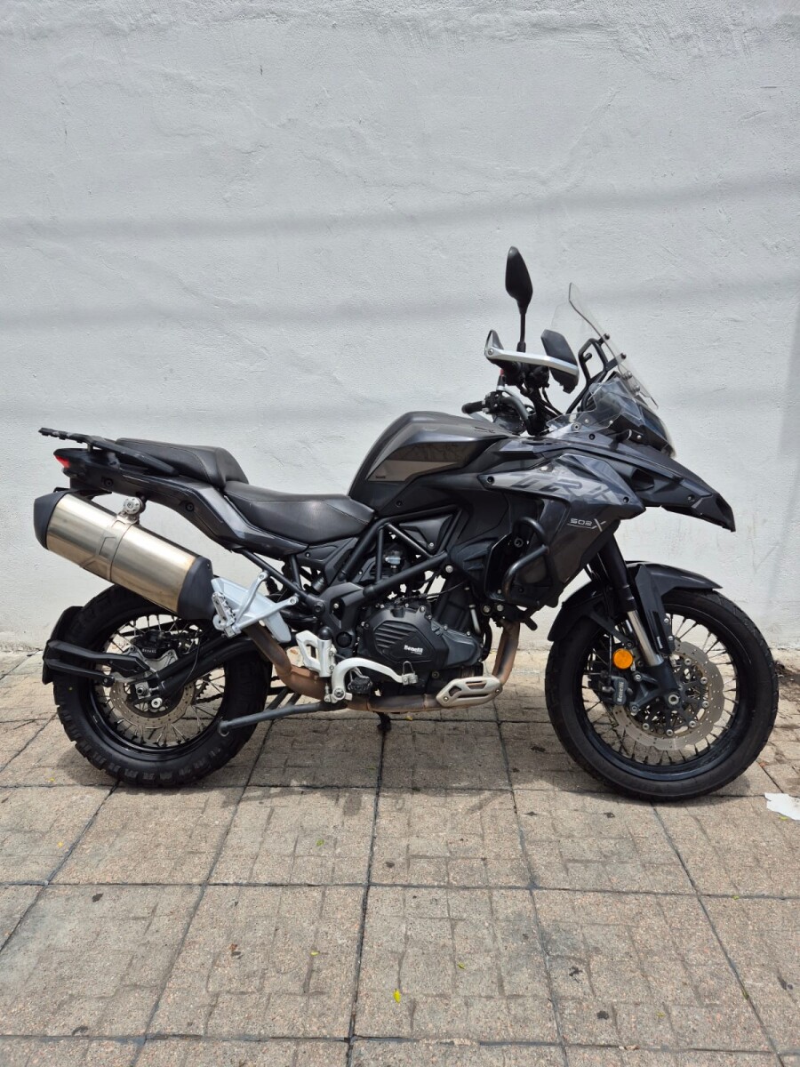 Benelli TRK 502X Usada - Reserva 