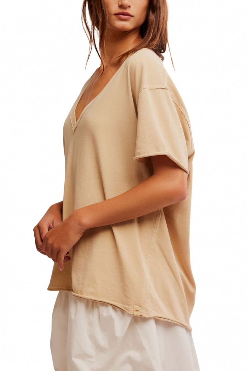 NINA TEE V Arena