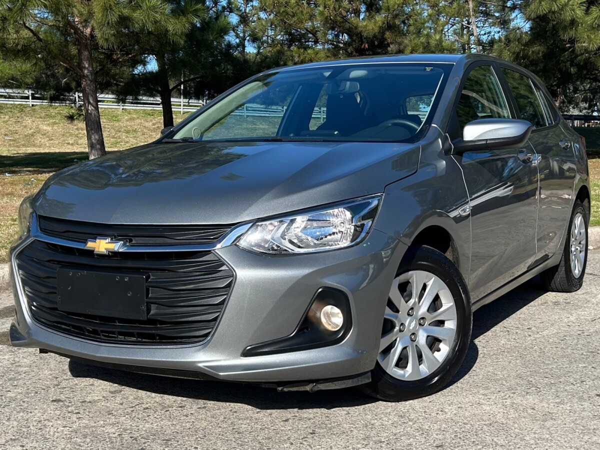 Chevrolet Onix LT 1.0 Extra Full 2024 (Descuenta IVA) Chevrolet Onix LT 1.0 Extra Full 2024 (Descuenta IVA)