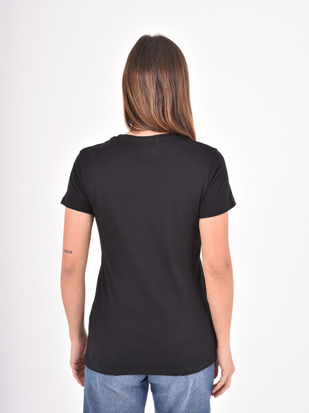 REMERA BASICA RISBO NEGRO