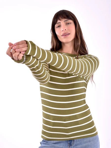 REMERA FELDA VARIANTE 4