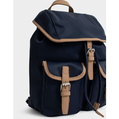 Mochila Con Solapa Azul ''campus Club'' Azul Medio