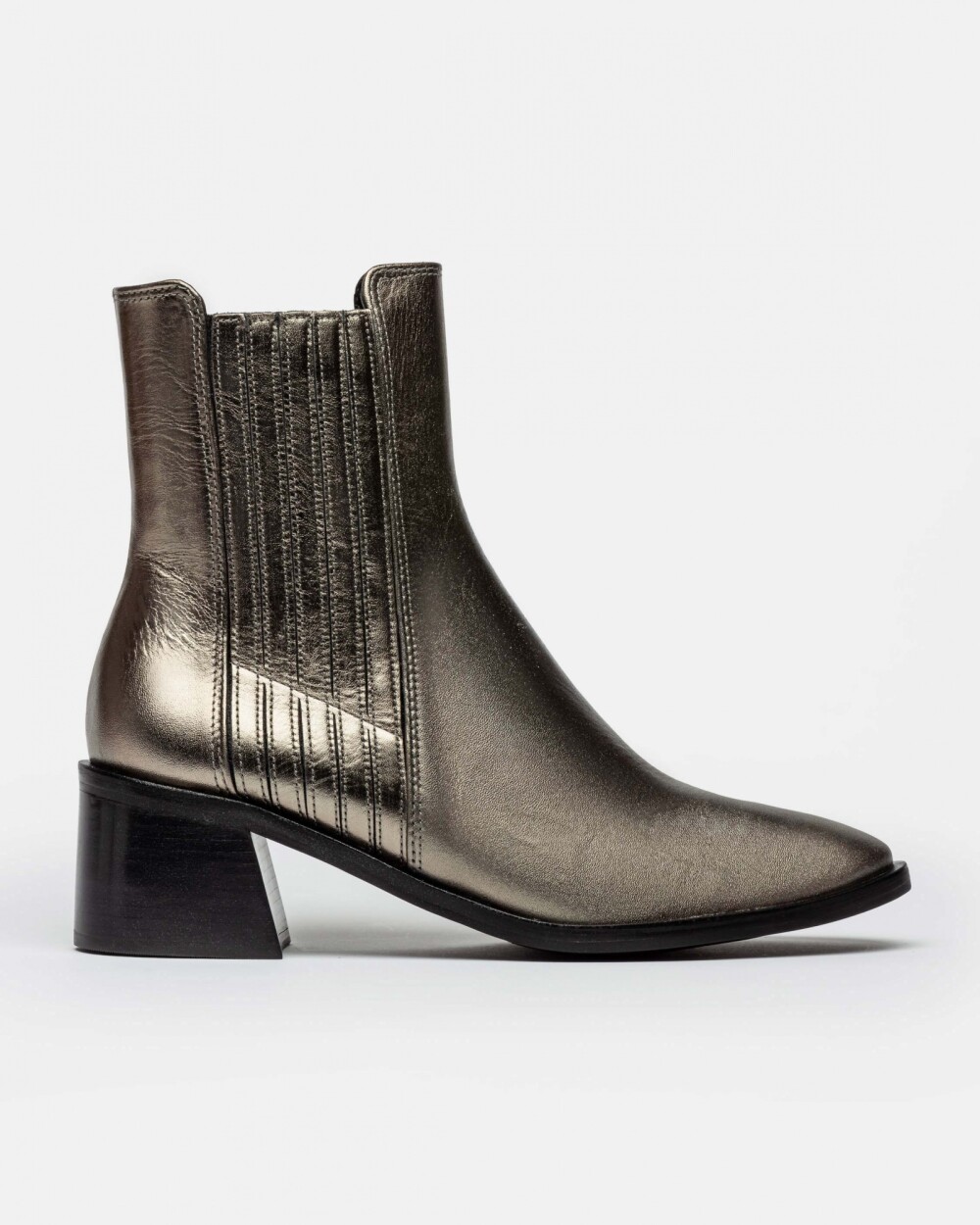 Bota Caña Media Corey En Cuero Liso Metalizado Metalizado