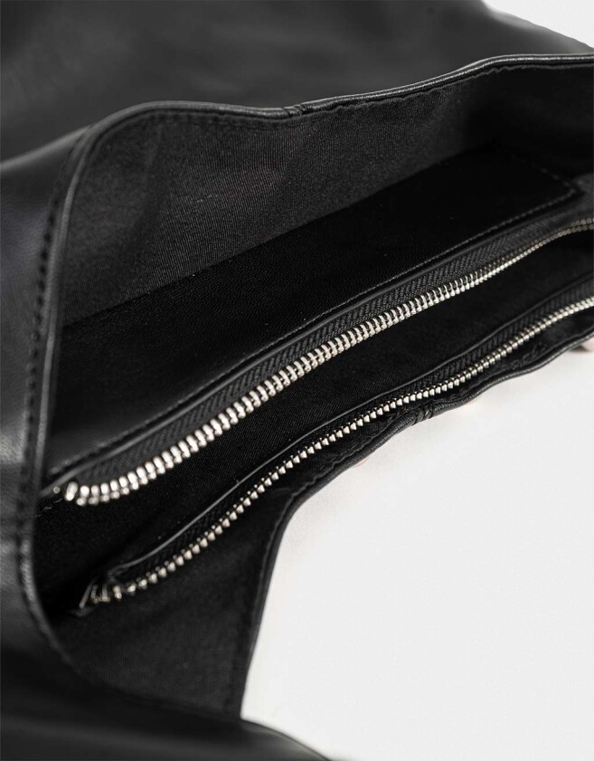 Saca Cartera Saca Tachas - Negro