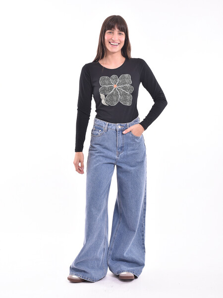 REMERA NILA VARIANTE 13