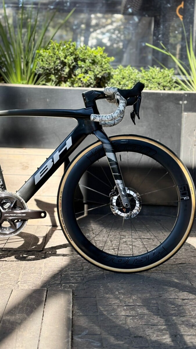 BH AEROLIGHT DURA ACE T54 