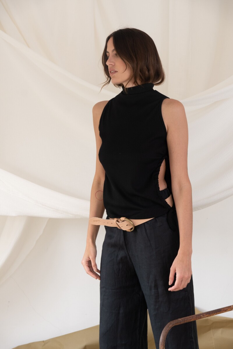 Hole shirt - Negro 