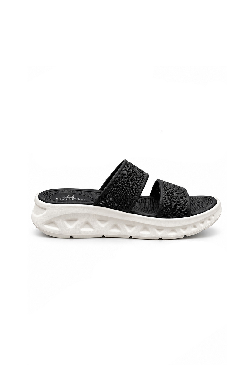 Sandalia goma tiras caladas 5201 Negro