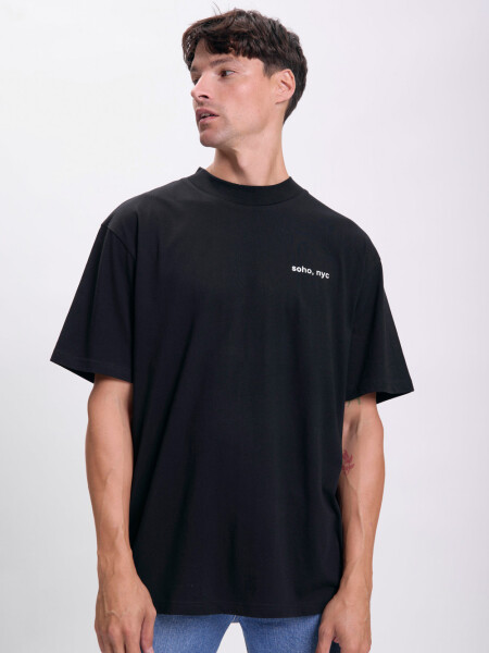 Remera oversize cuello alto Negro
