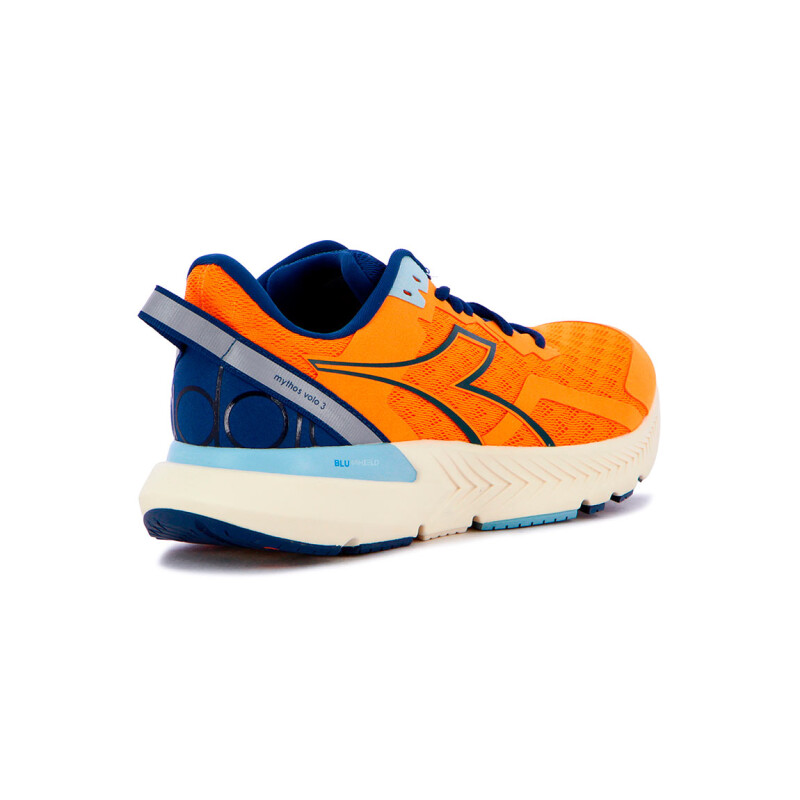 Diadora Mythos Blushield Volo 3 Dorado-blanco
