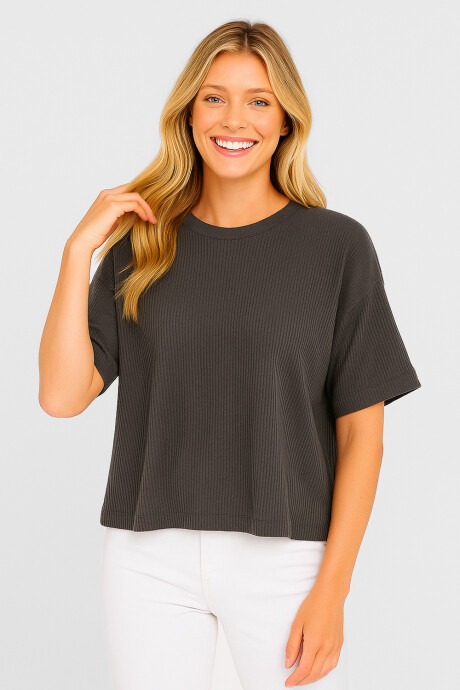 Remera Whynder Gris Medio