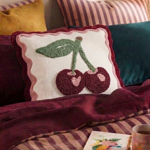 Almohadón Cerezas 45x45cm Almohadón Cerezas 45x45cm