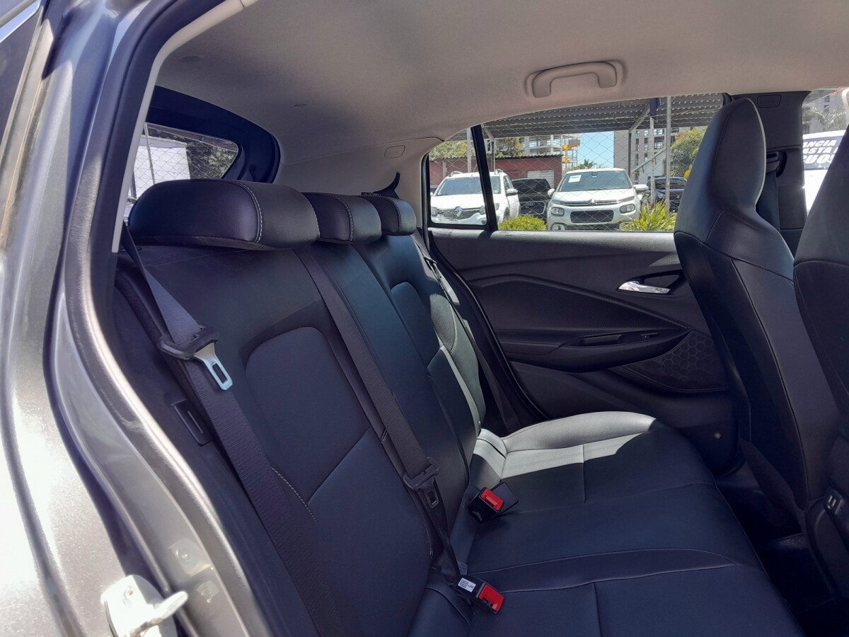 Chevrolet Onix Premier 1.0T AT| Permuta / Financia Chevrolet Onix Premier 1.0T AT| Permuta / Financia