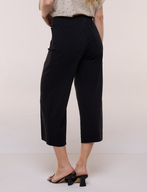 Pantalón Crop Con Bolsillos NEGRO