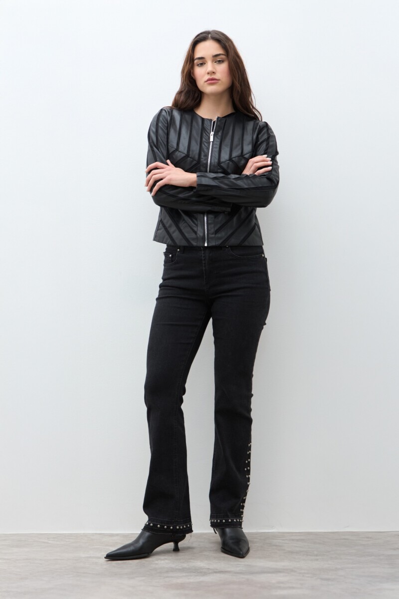 Chaqueta eco cuero con tul negro