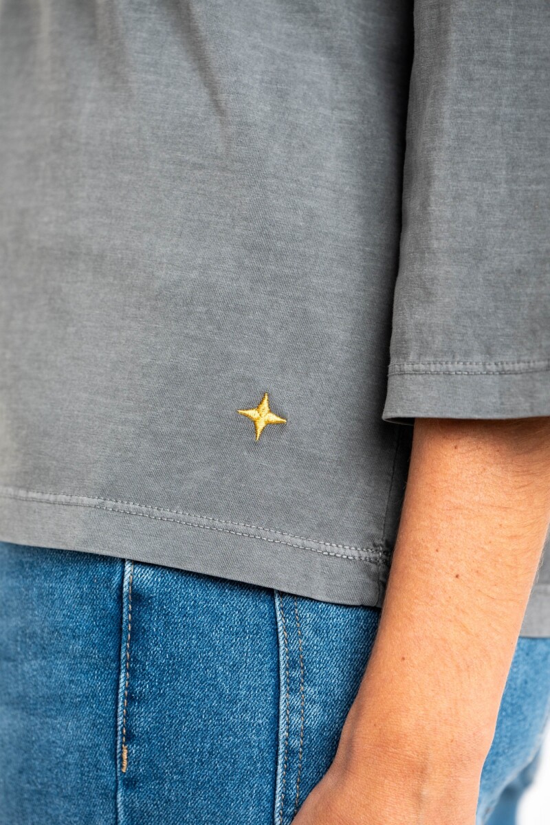 Remera Lavada Grafito