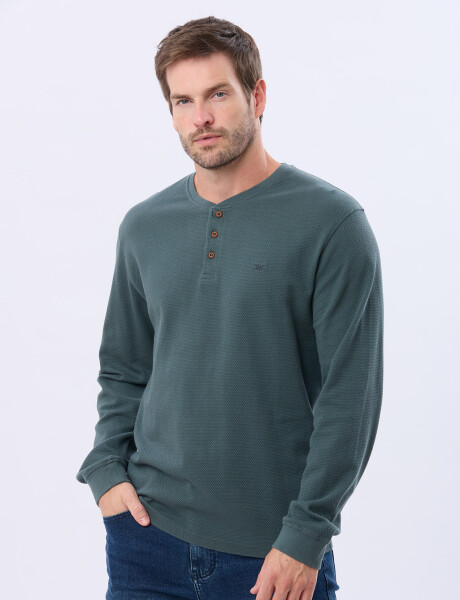 REMERA CON BOTONES DE ALGODÓN VERDE