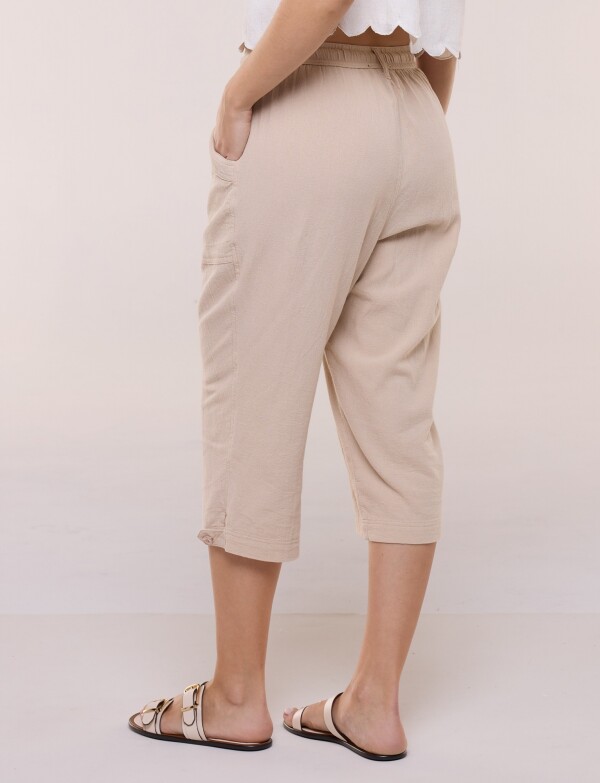 Capri Cintura Elastizada Y Detalle En Ruedo BEIGE