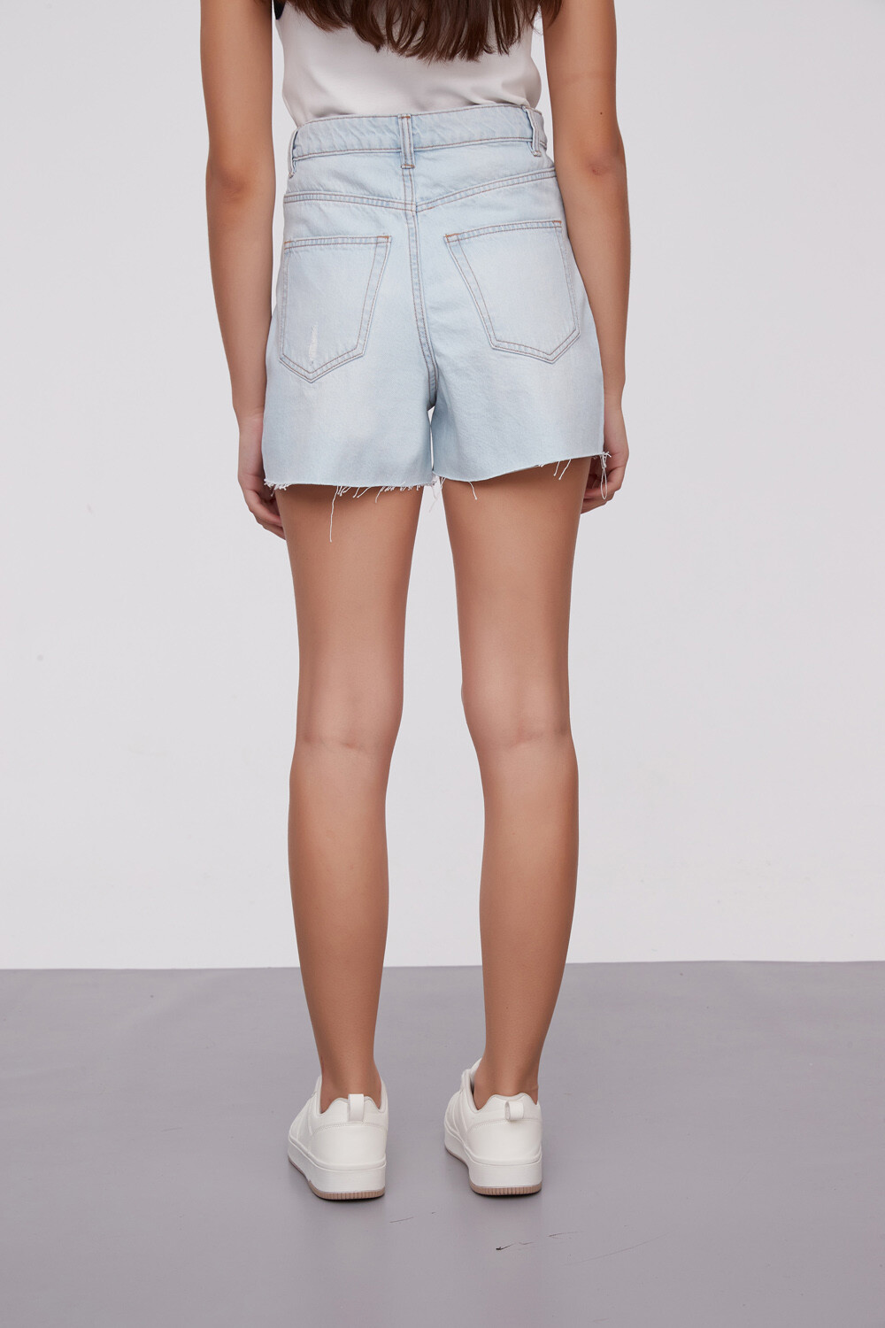 Short Eskuin Celeste