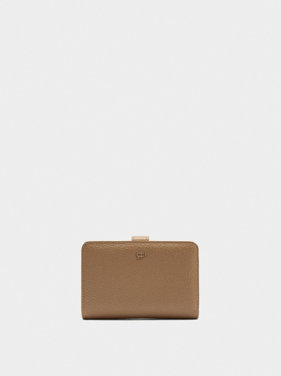 Cartera Con Textura - camel 